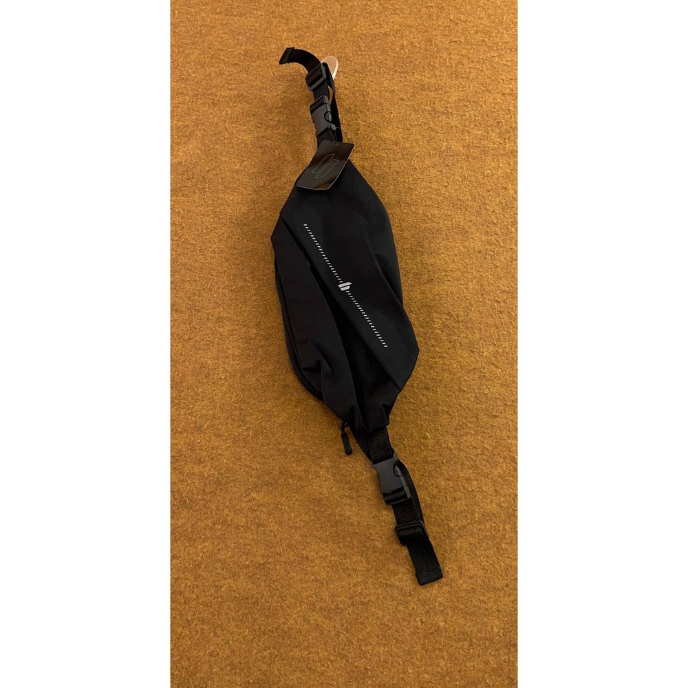 HyprMV Unisex OS Black Essentials Water Resistant Lycra Toiletry Bag NWT